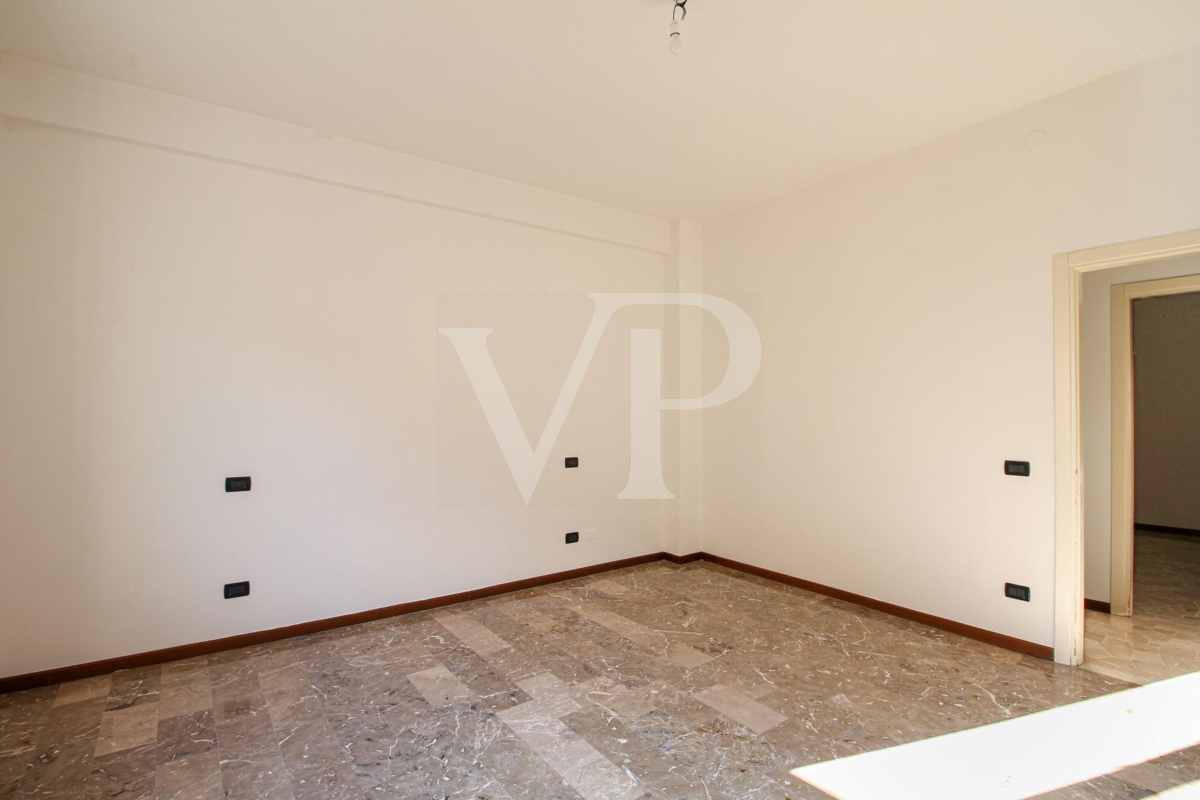 Drei-Zimmer-Wohnung mit Blick auf den Corso Palladio