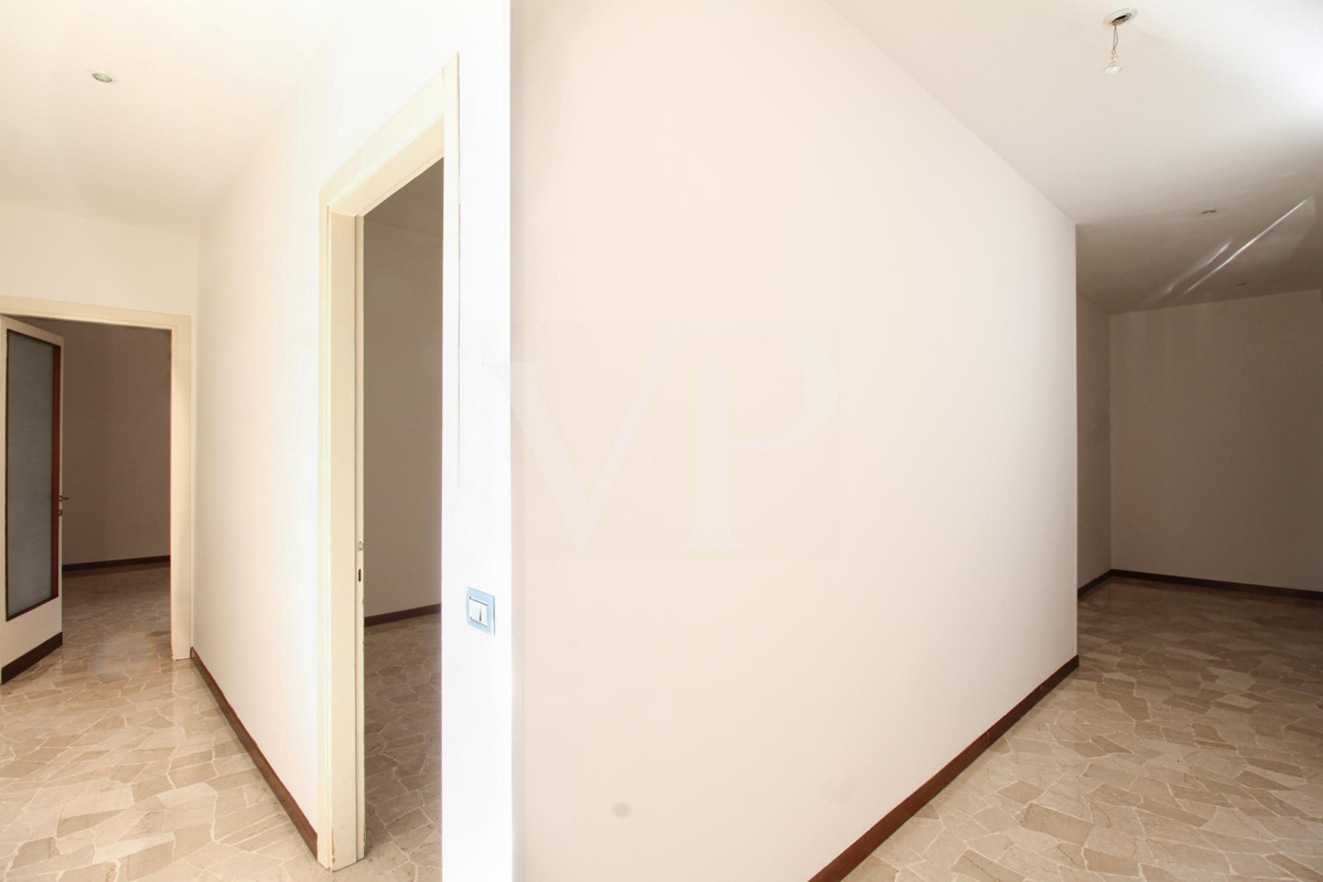 Drei-Zimmer-Wohnung mit Blick auf den Corso Palladio