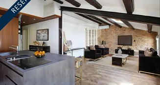 von_poll_real_estate_property_IT253551630_image_0