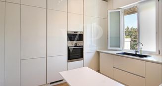 von_poll_real_estate_property_IT253551631_image_0