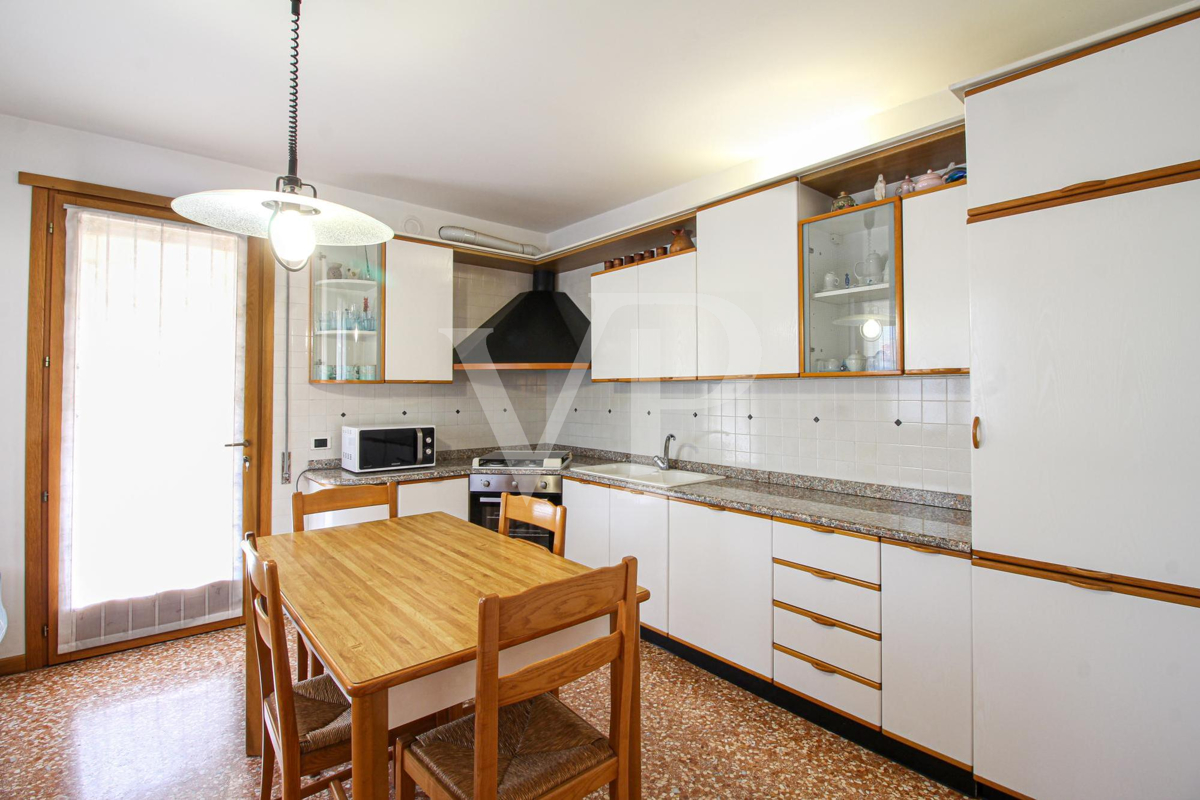 Möblierte Einzelwohnung