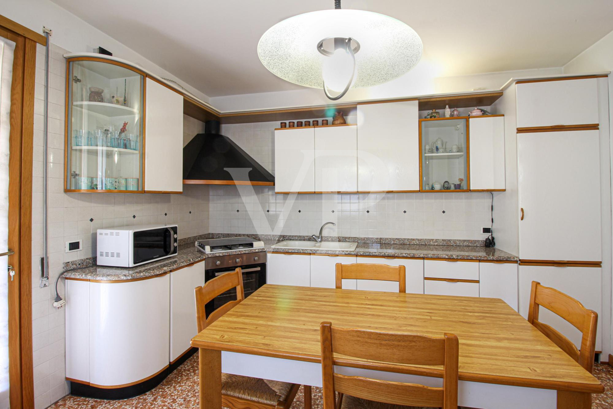 Möblierte Einzelwohnung