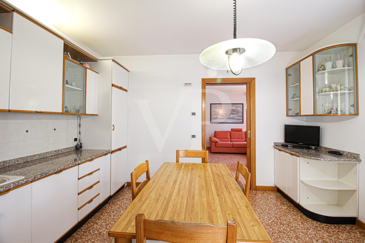 Möblierte Einzelwohnung