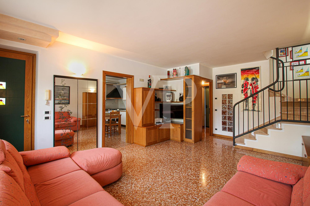 Möblierte Einzelwohnung