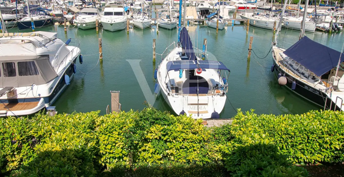 Chalet adosado con vistas exclusivas a la Darsena dell'Orologio - Caorle