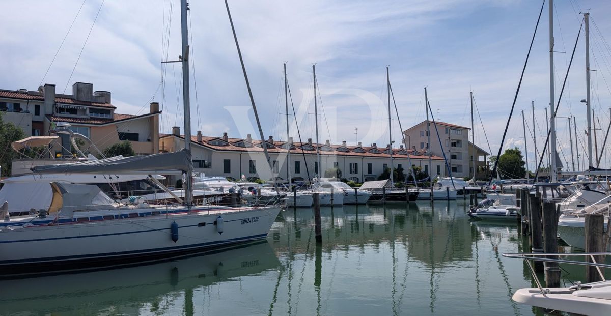 TownHouse with exclusive view of the Marina