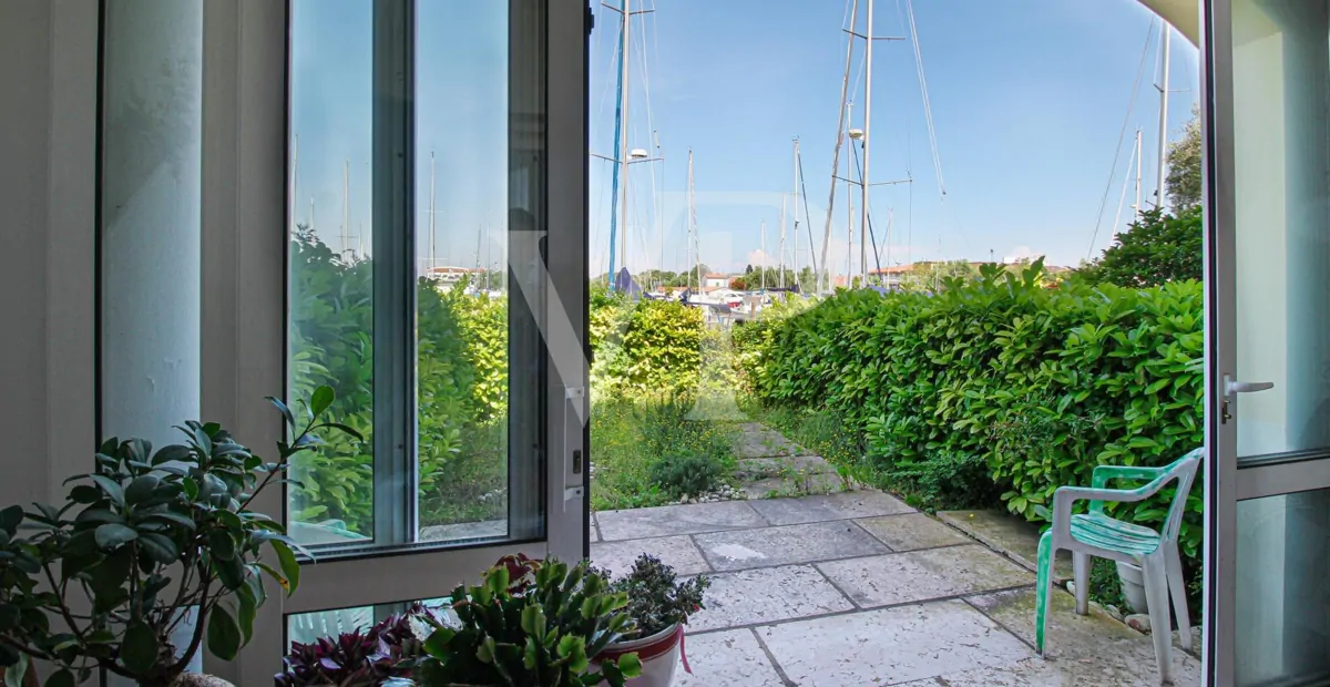 Chalet adosado con vistas exclusivas a la Darsena dell'Orologio - Caorle