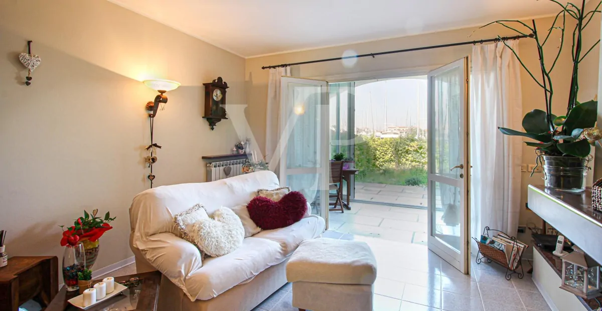 Chalet adosado con vistas exclusivas a la Darsena dell'Orologio - Caorle