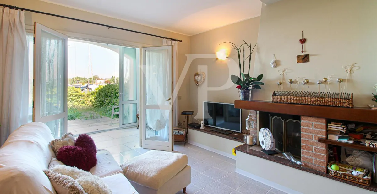 Chalet adosado con vistas exclusivas a la Darsena dell'Orologio - Caorle