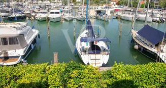 von_poll_real_estate_property_IT253551634_image_0