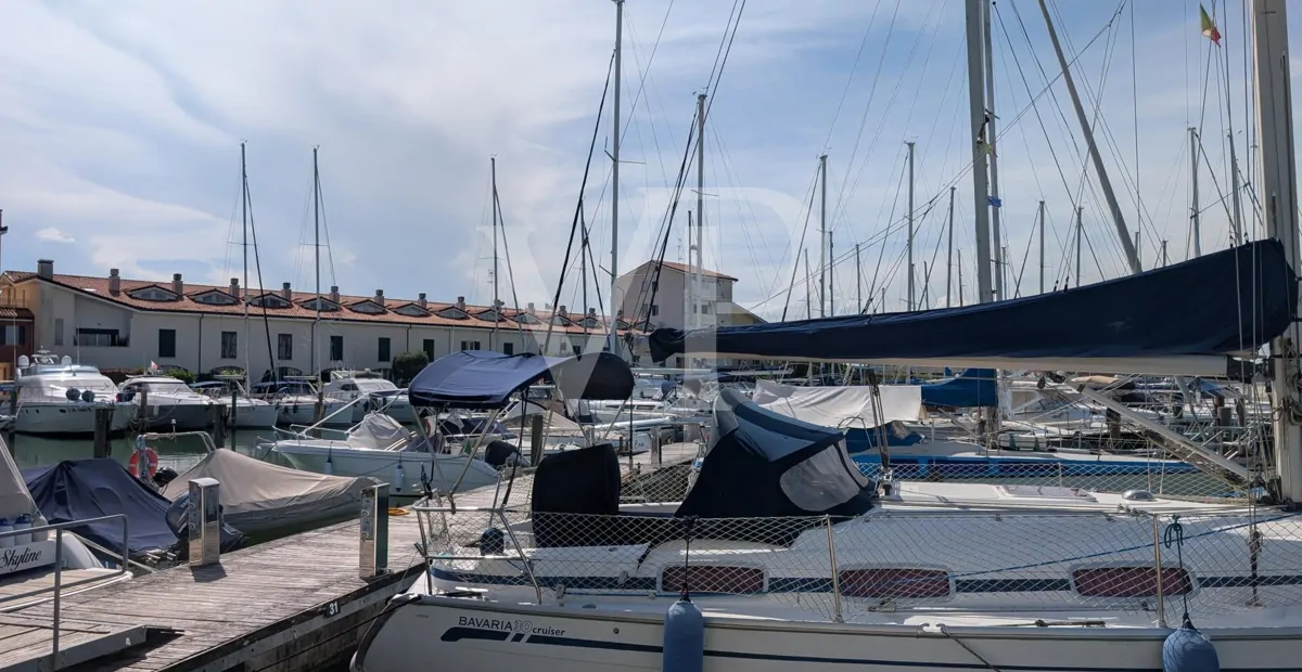Terrassenvilla mit exklusivem Blick auf die Darsena dell'Orologio - Caorle