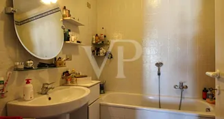 von_poll_real_estate_property_IT253551634_image_100