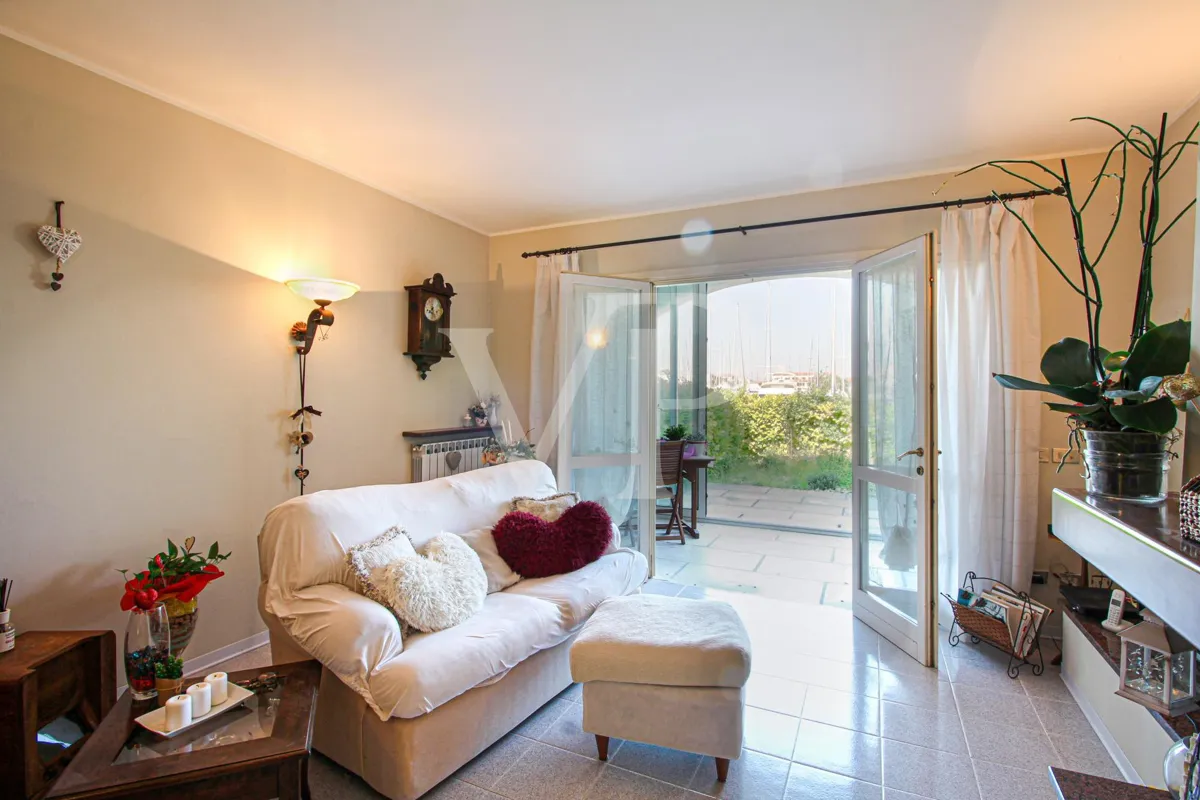 Terrassenvilla mit exklusivem Blick auf die Darsena dell'Orologio - Caorle