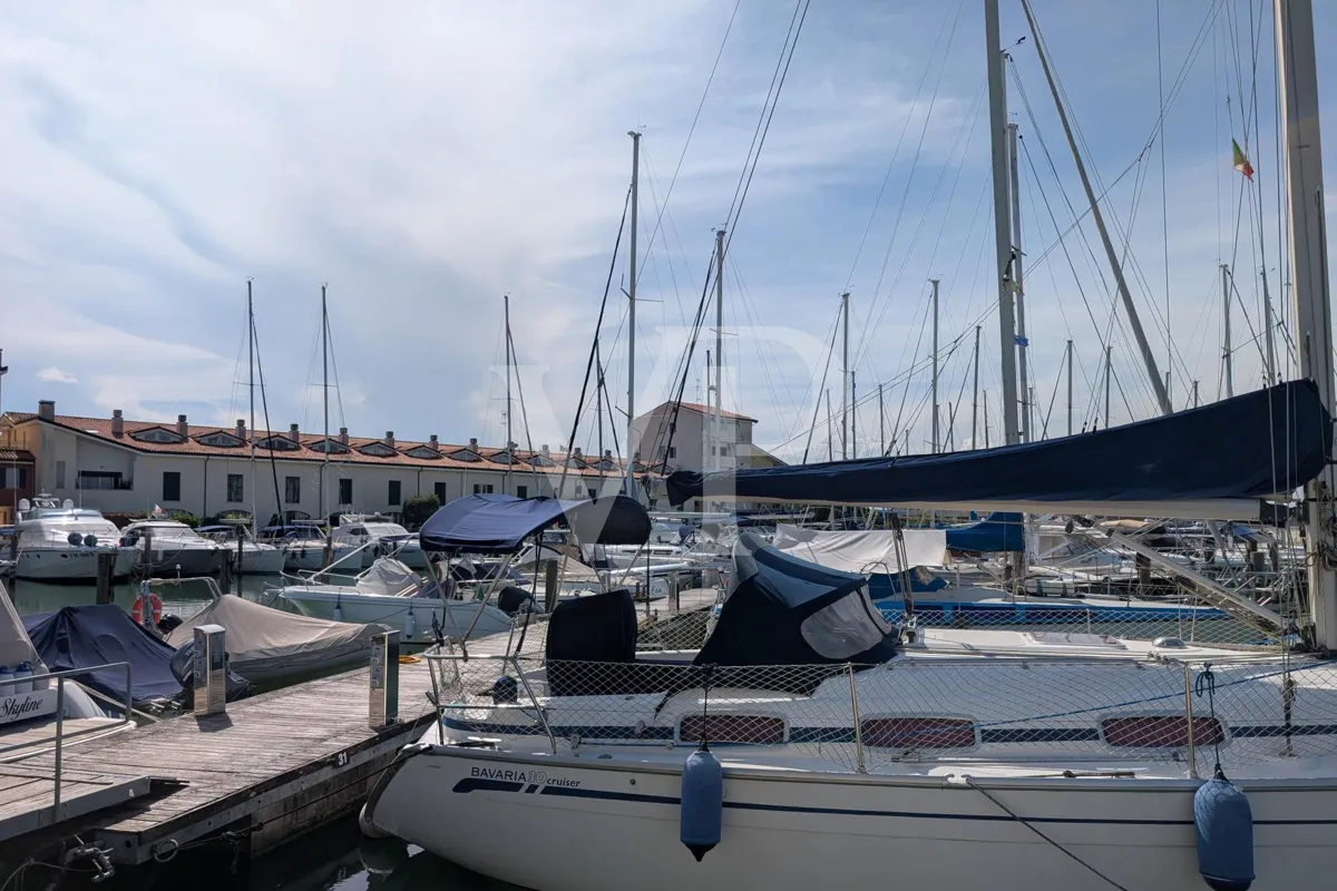 Terrassenvilla mit exklusivem Blick auf die Darsena dell'Orologio - Caorle