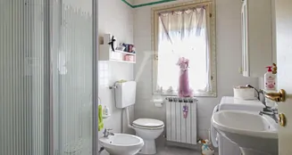 von_poll_real_estate_property_IT253551634_image_102