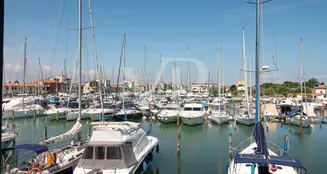 von_poll_real_estate_property_IT253551634_image_53