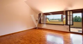 von_poll_real_estate_property_IT253551644_image_8