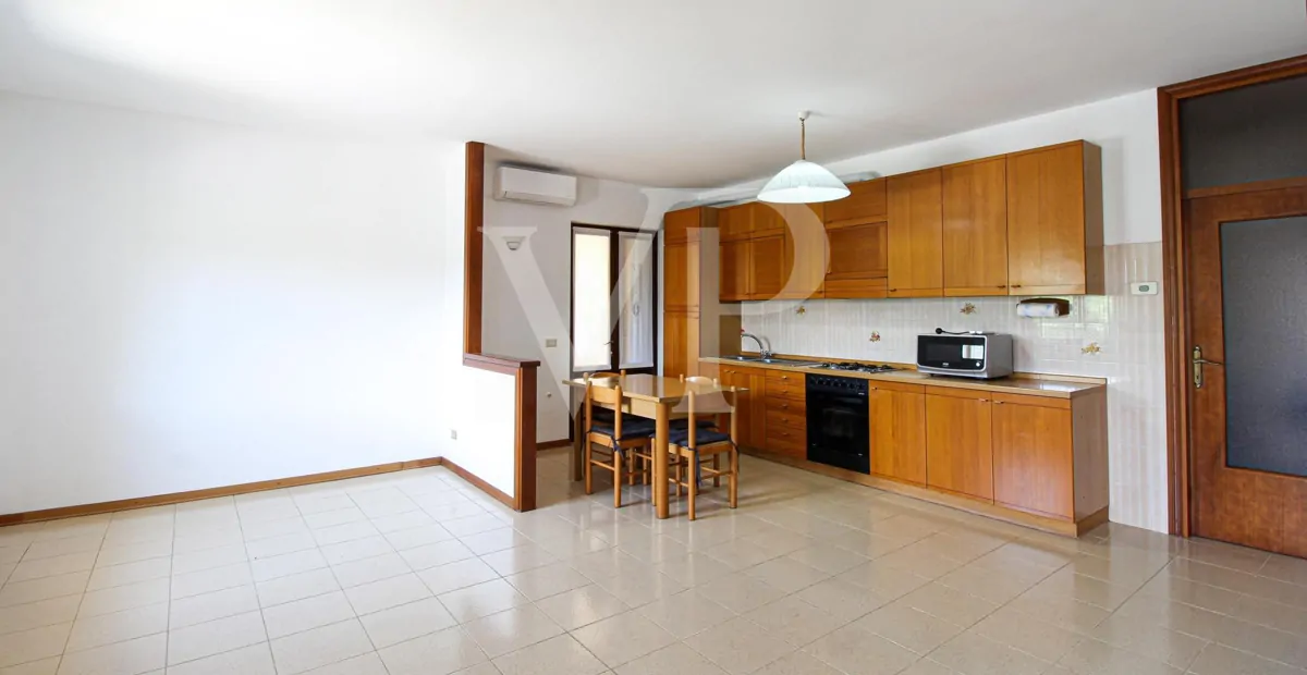 Duplex-Villa mit drei Zimmern und großem Privatgarten