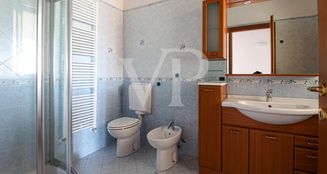 von_poll_real_estate_property_IT253551653_image_8