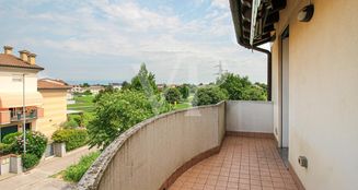 von_poll_real_estate_property_IT253551653_image_17
