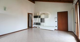 von_poll_real_estate_property_IT253551653_image_7