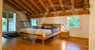 von_poll_real_estate_property_IT253551586_image_166