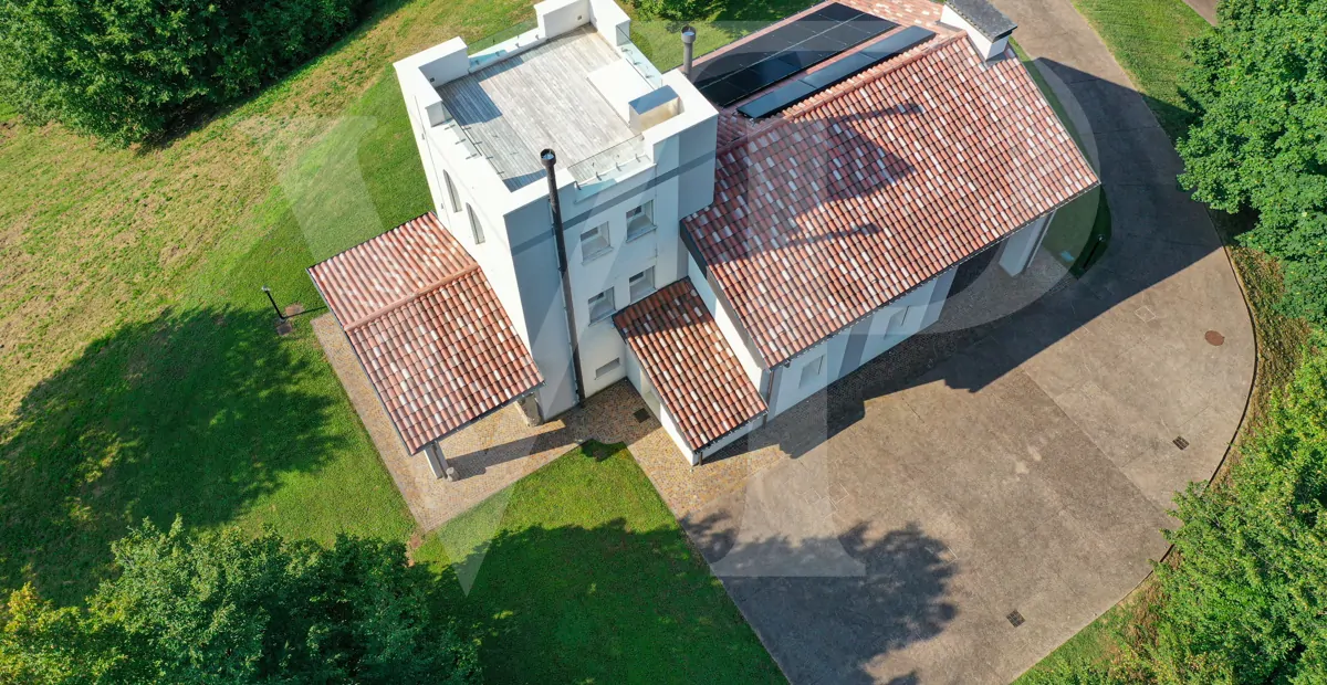 Moderne Villa mit Panoramablick auf die Hügel von Vicenza