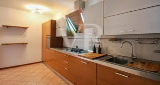 von_poll_real_estate_property_IT233551088_image_8