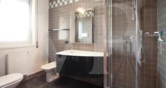 von_poll_real_estate_property_IT253551687_image_6