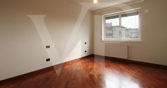 von_poll_real_estate_property_IT253551687_image_13