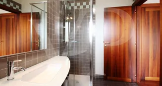 von_poll_real_estate_property_IT253551687_image_26