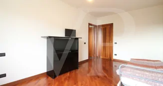 von_poll_real_estate_property_IT253551687_image_82