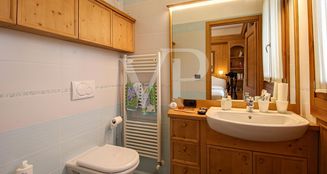 von_poll_real_estate_property_IT253551658_image_18