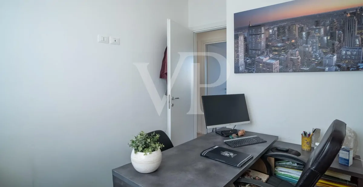 Klasse A4 Kopf-Reihenhaus mit Garten