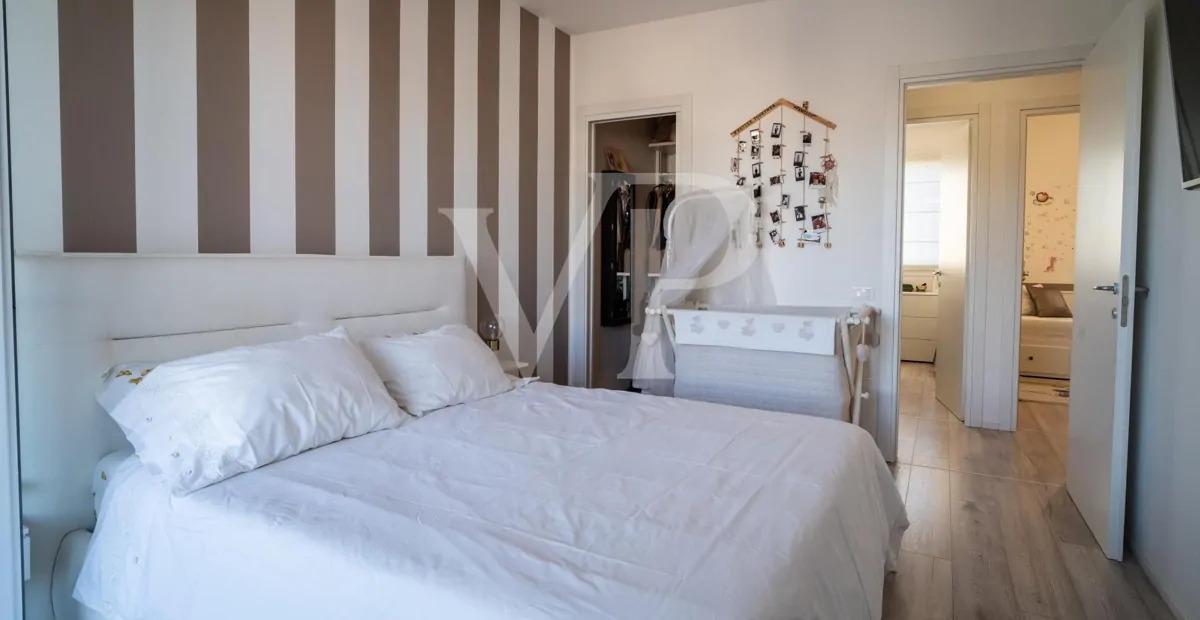 Klasse A4 Kopf-Reihenhaus mit Garten