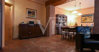 von_poll_real_estate_property_IT243551516_image_321