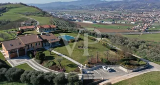 von_poll_real_estate_property_IT243551516_image_286