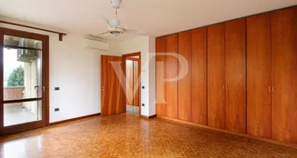 von_poll_real_estate_property_IT253551726_image_19