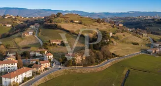 von_poll_real_estate_property_IT253551735_image_5