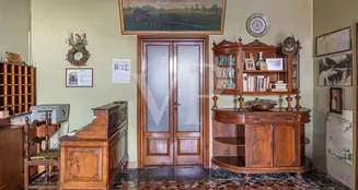 von_poll_real_estate_property_IT253551735_image_12