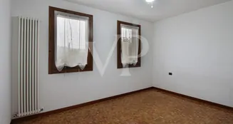 von_poll_real_estate_property_IT253551726_image_24