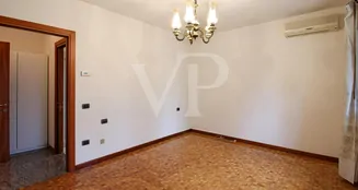 von_poll_real_estate_property_IT253551726_image_15