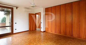 von_poll_real_estate_property_IT253551726_image_18