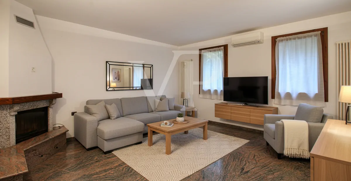 Virtual Home Staging