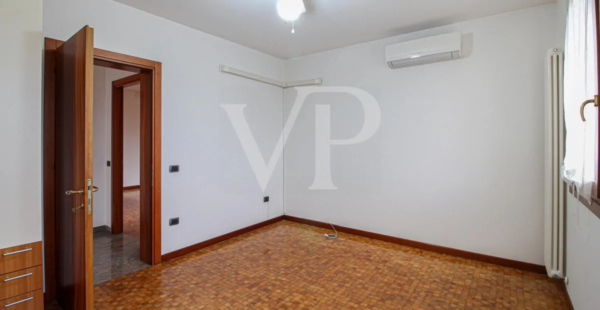 Villa singola a 5 minuti dalla Caserma Ederle