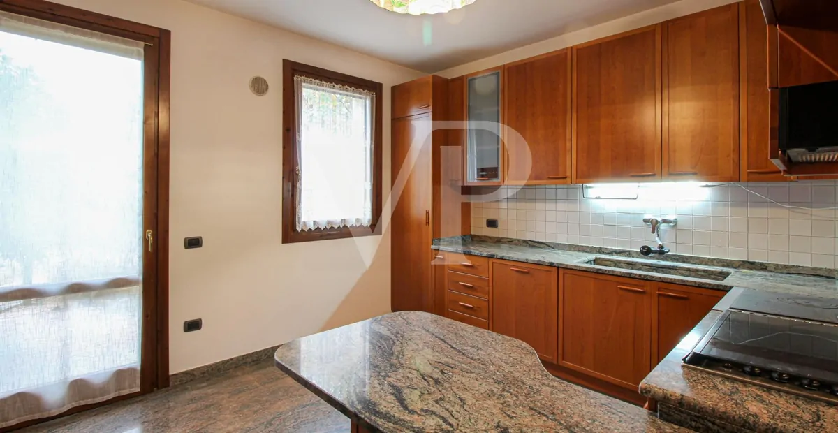 Villa singola a 5 minuti dalla Caserma Ederle