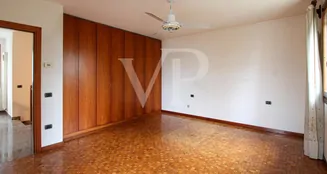 von_poll_real_estate_property_IT253551726_image_19