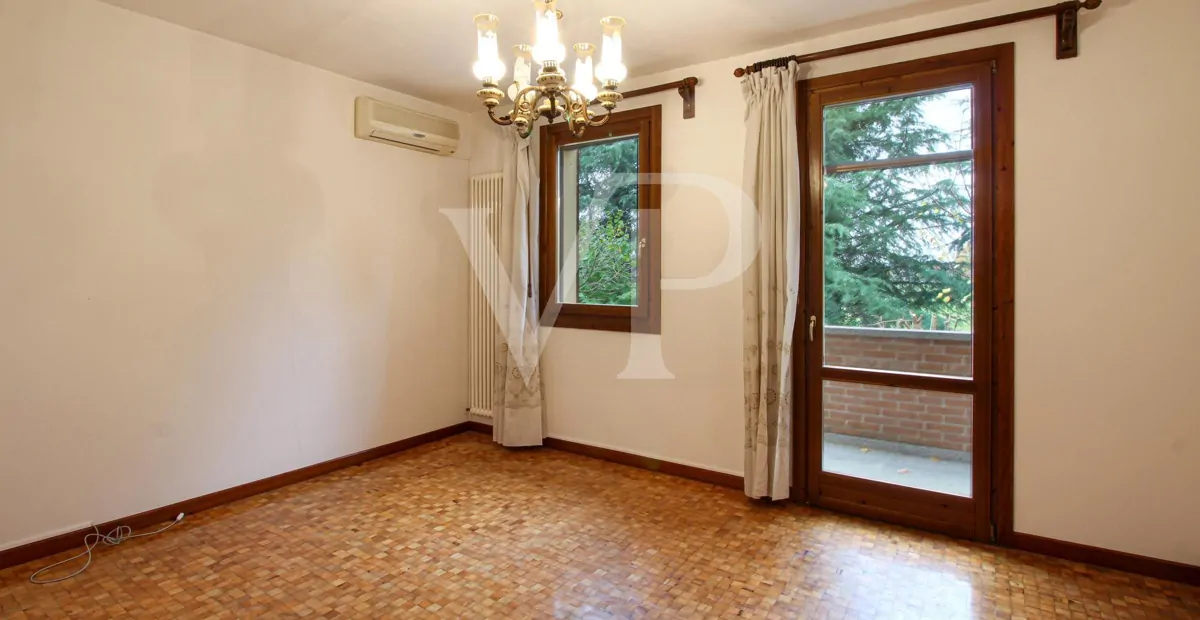 Villa singola a 5 minuti dalla Caserma Ederle