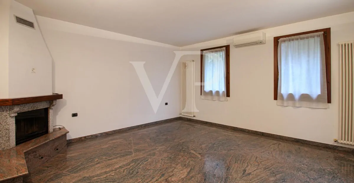 Villa singola a 5 minuti dalla Caserma Ederle