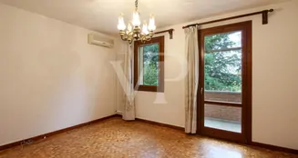 von_poll_real_estate_property_IT253551726_image_100